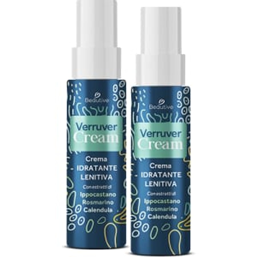 Due flaconi blu della crema idratante e lenitiva per i piedi, con ippocastano, rosmarino e calendula