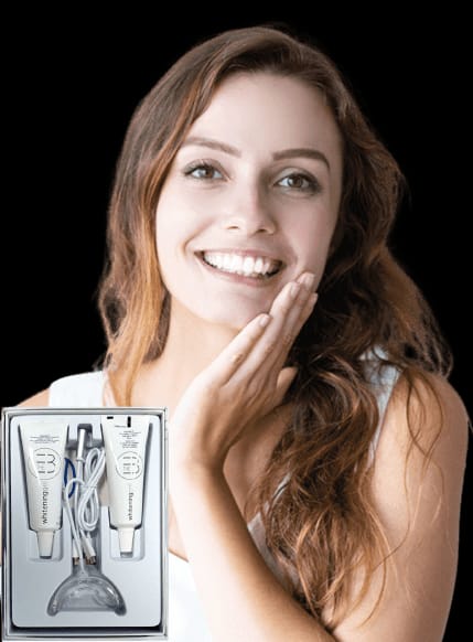 La confezione Extrabianco aperta, con i due tubetti di gel e il bite a LED con il cavo
