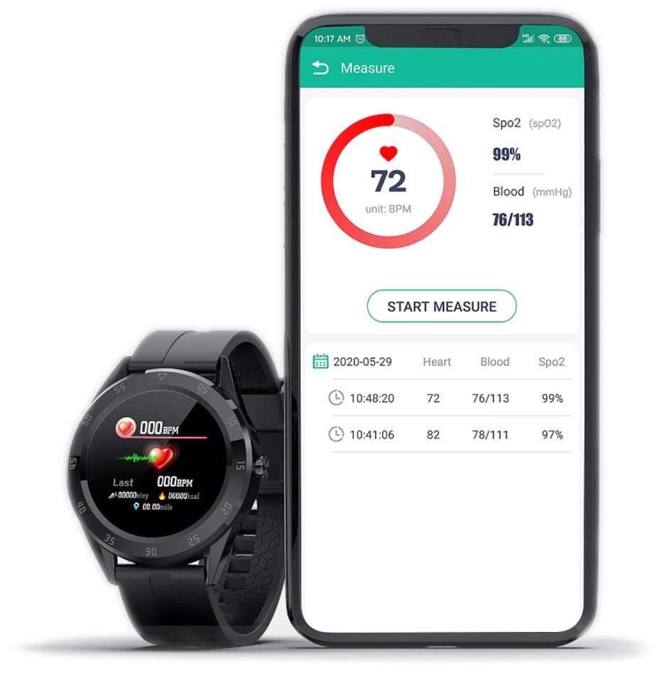 Smartwatch nero accanto a uno smartphone che mostra l’app di misurazione di battito e saturazione